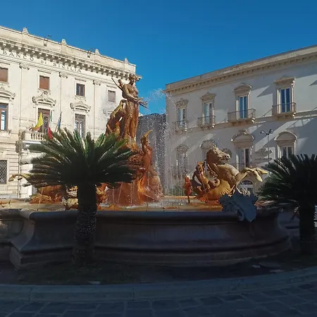 招待所 Due Passi Dal Centro